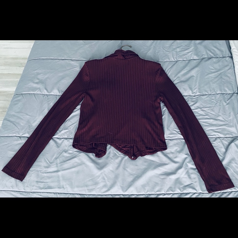 Zipup jacket - Picture 2 of 4